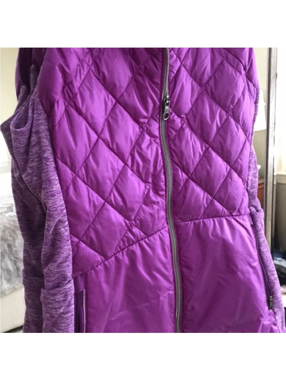 Women’s Lululemon Purple Quilted Sleeveless Vest size 4 - Picture 3 of 12